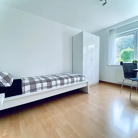 Apartment Auszeit Seeperle: Lakeside Retreat With Sunny Terrace *